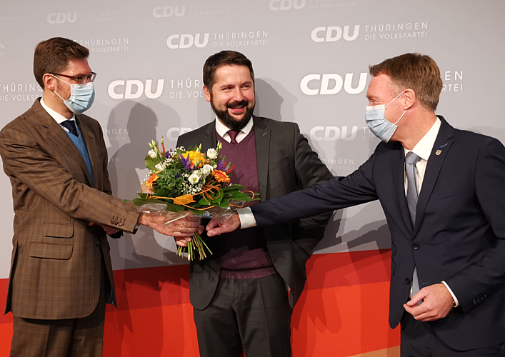 Gratulation an Michael Brodführer durch Christian Hirte (l.) und Raymond Walk (r.)