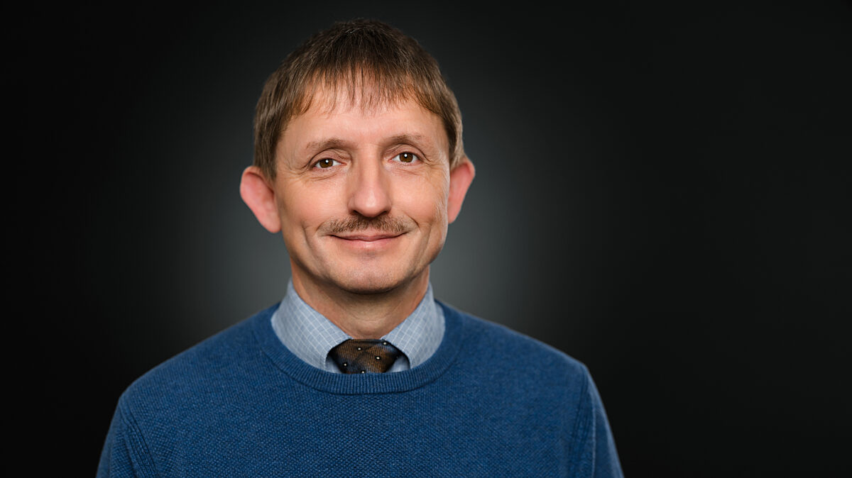 Prof.  Dr.  Tobias Reimann